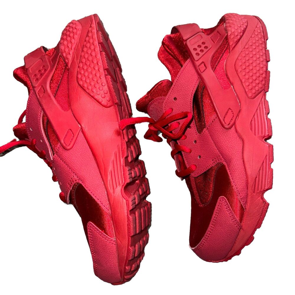 Nike Women’s Air Huarache Athletic Shoes in Red, women’s 9.5